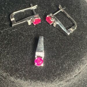 Silver-Tone Earrings and Pendant Set with Pink Red Stones